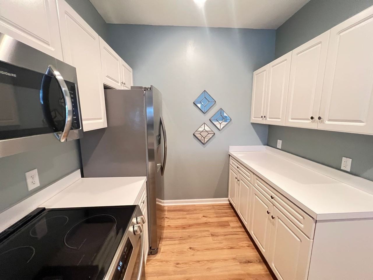 4400 Turtle Ln Apt 3d - Photo 3 of 18