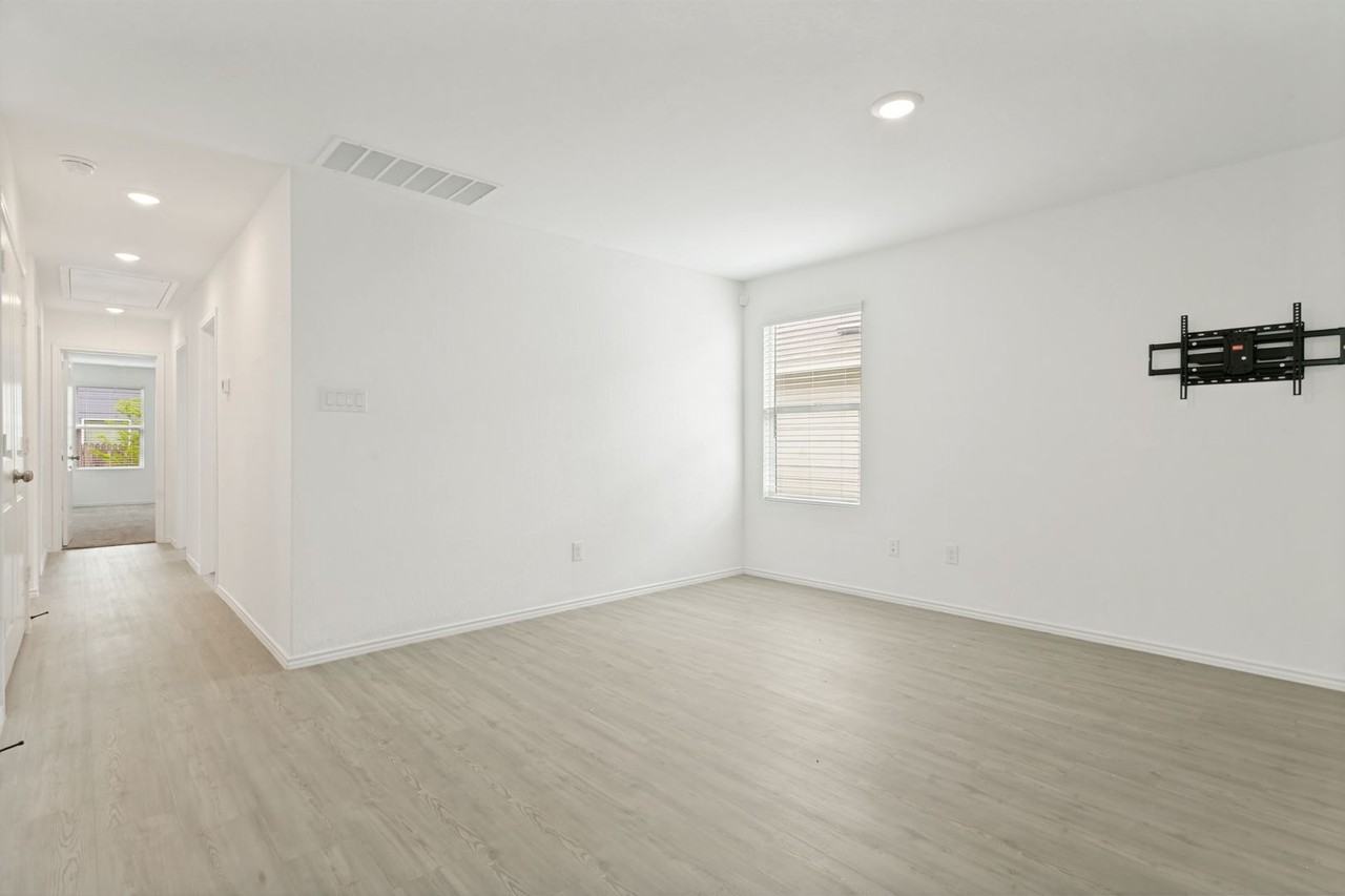 7218 Ox Pl - Photo 4 of 23