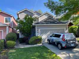 featured image of 2643 Parkwood Village Ln