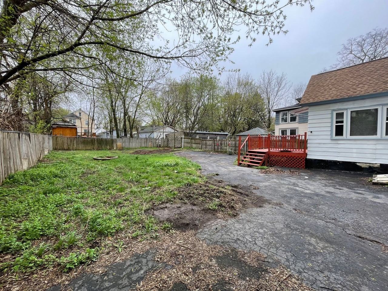 205 Cayuga St - Photo 6 of 35