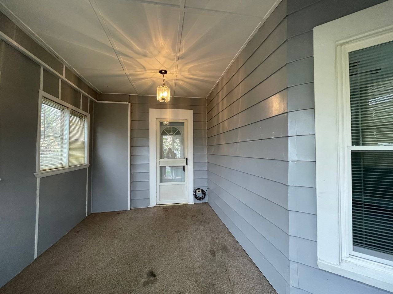 205 Cayuga St - Photo 5 of 31