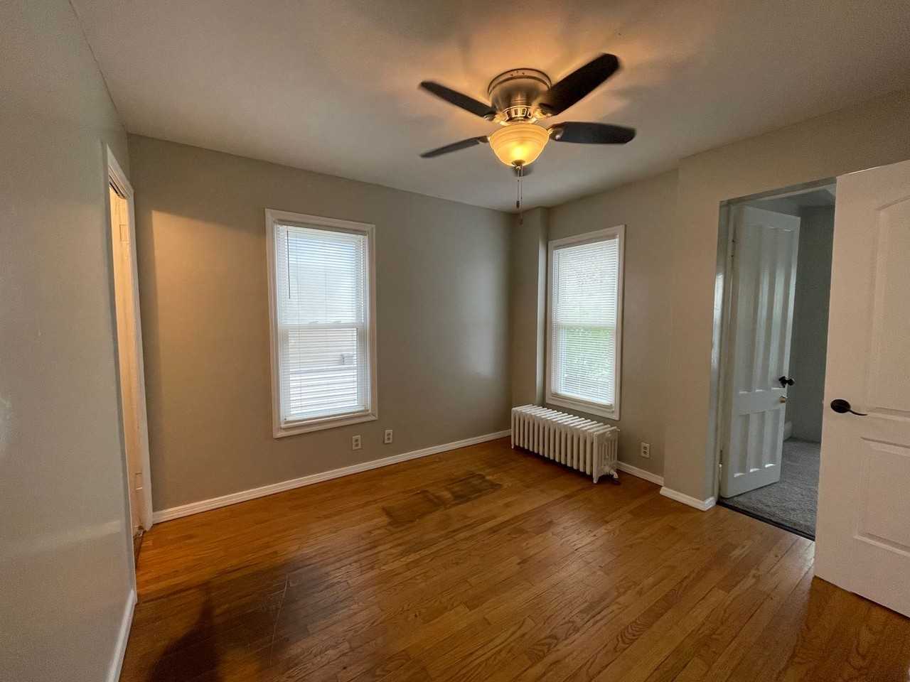 205 Cayuga St - Photo 4 of 29