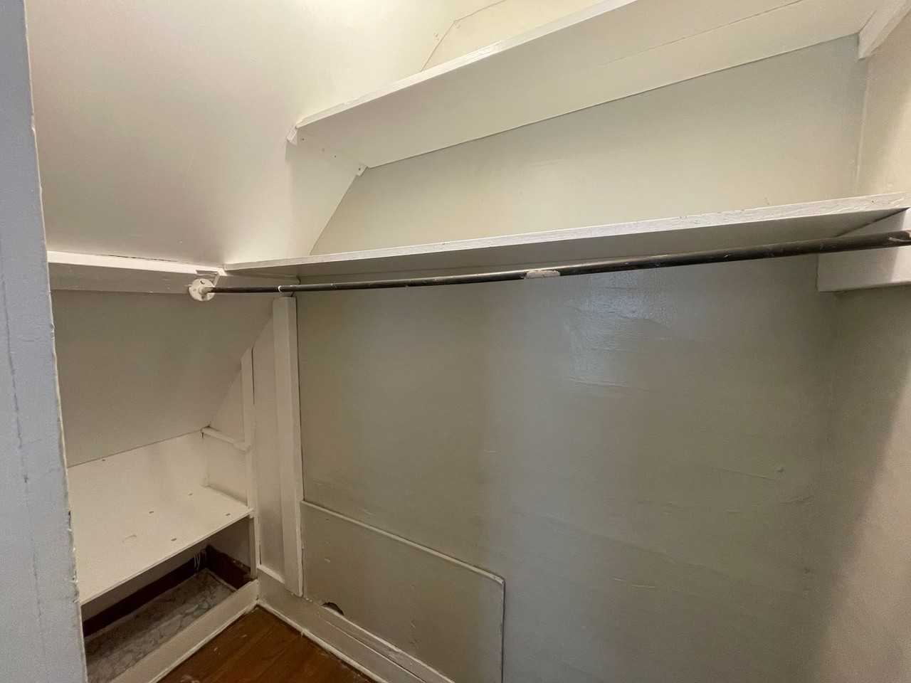 205 Cayuga St - Photo 5 of 29