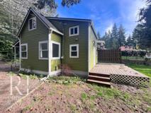 1823 Ne Rustic Ln - Photo 1 of 1