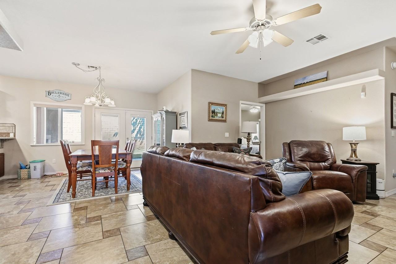 2954 Birdie Loop - Photo 6 of 37