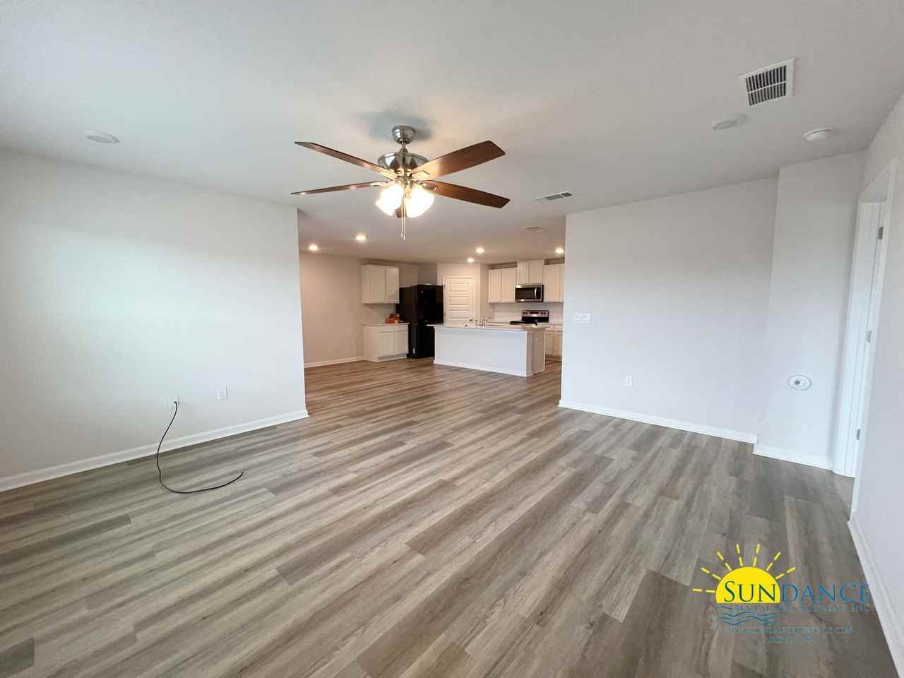 4737 Airmen Dr - Photo 2 of 35