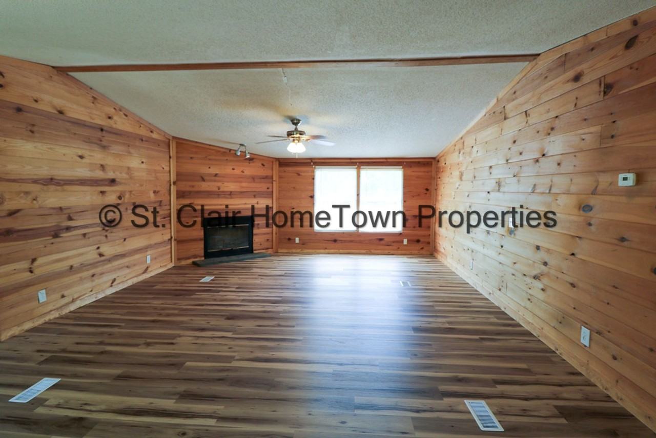 145 Mcclendon Dr - Photo 4 of 32