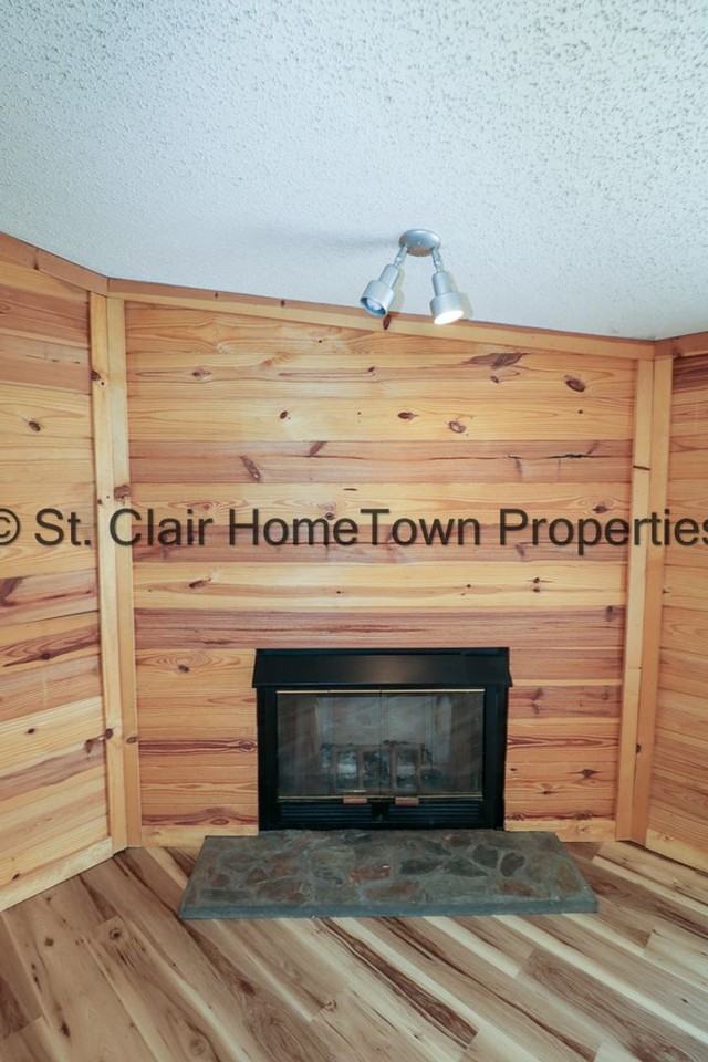 145 Mcclendon Dr - Photo 6 of 32