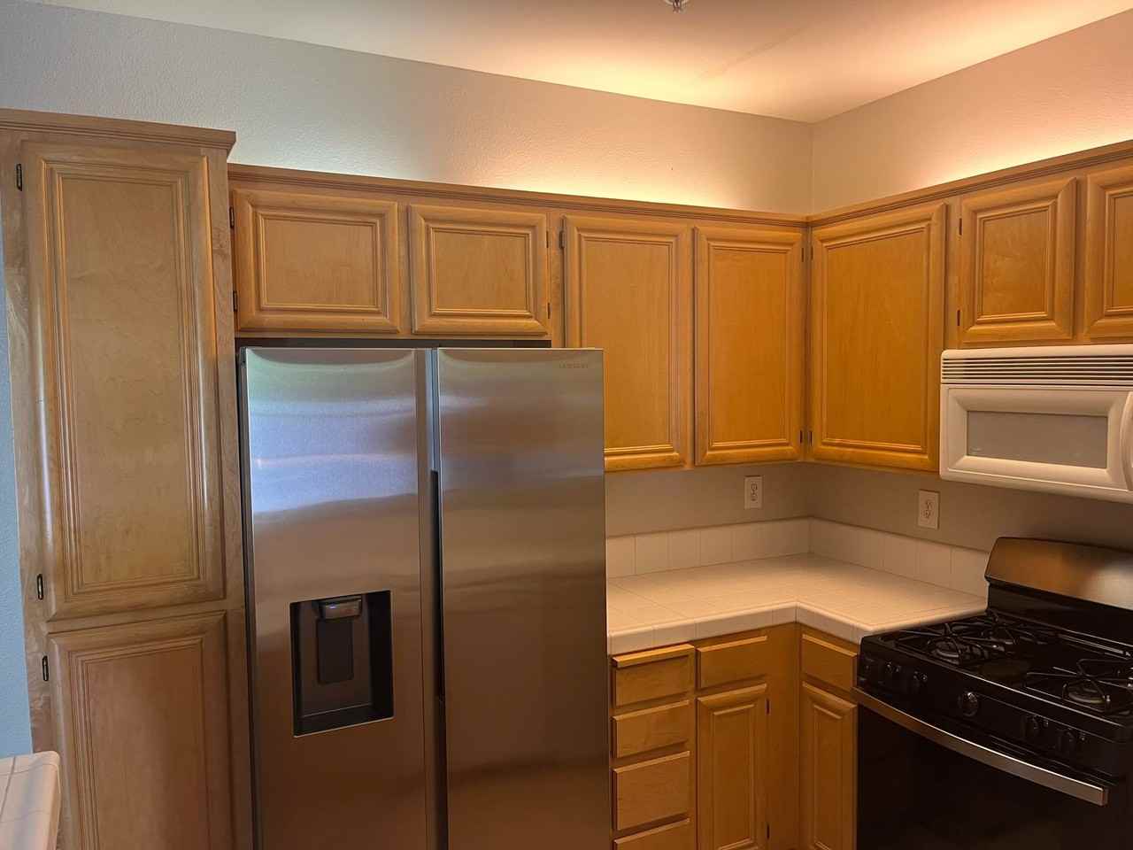 1011 Esparanza Way - Photo 2 of 22