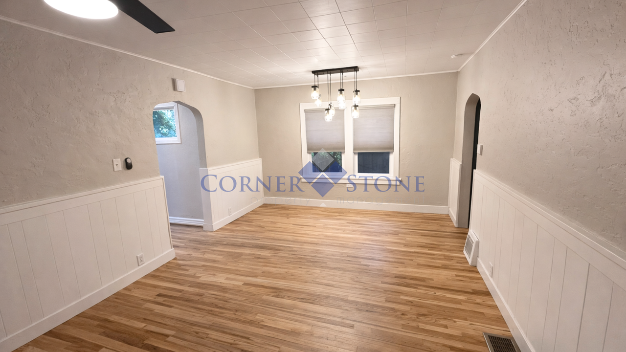 1315 11th Ave S - Photo 4 of 16