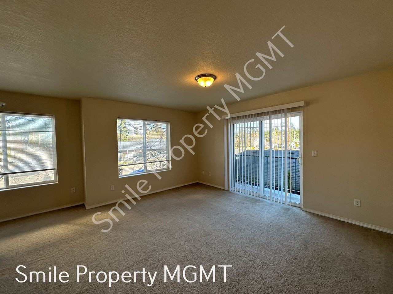 13450 Se Division St - Photo 3 of 15