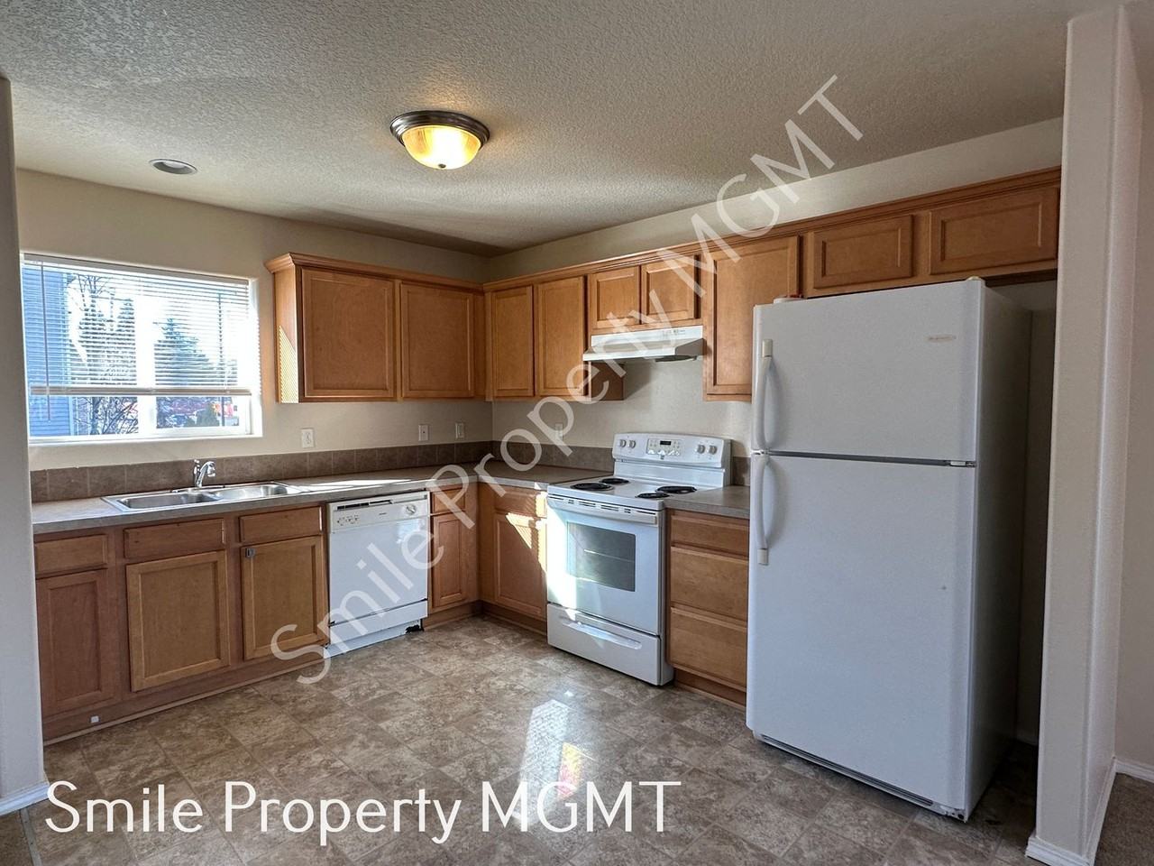 13450 Se Division St - Photo 5 of 15