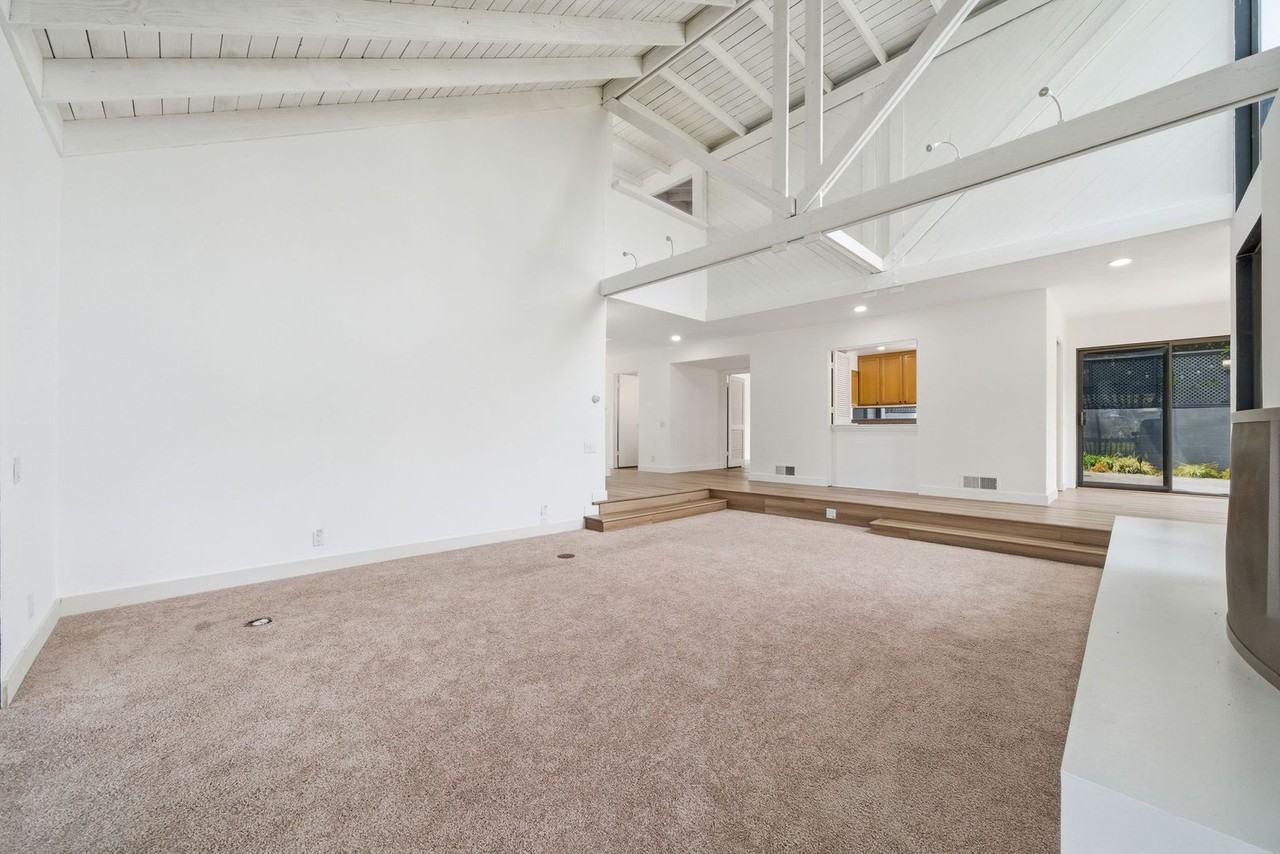 606 Calle Del Cerrito - Photo 3 of 20