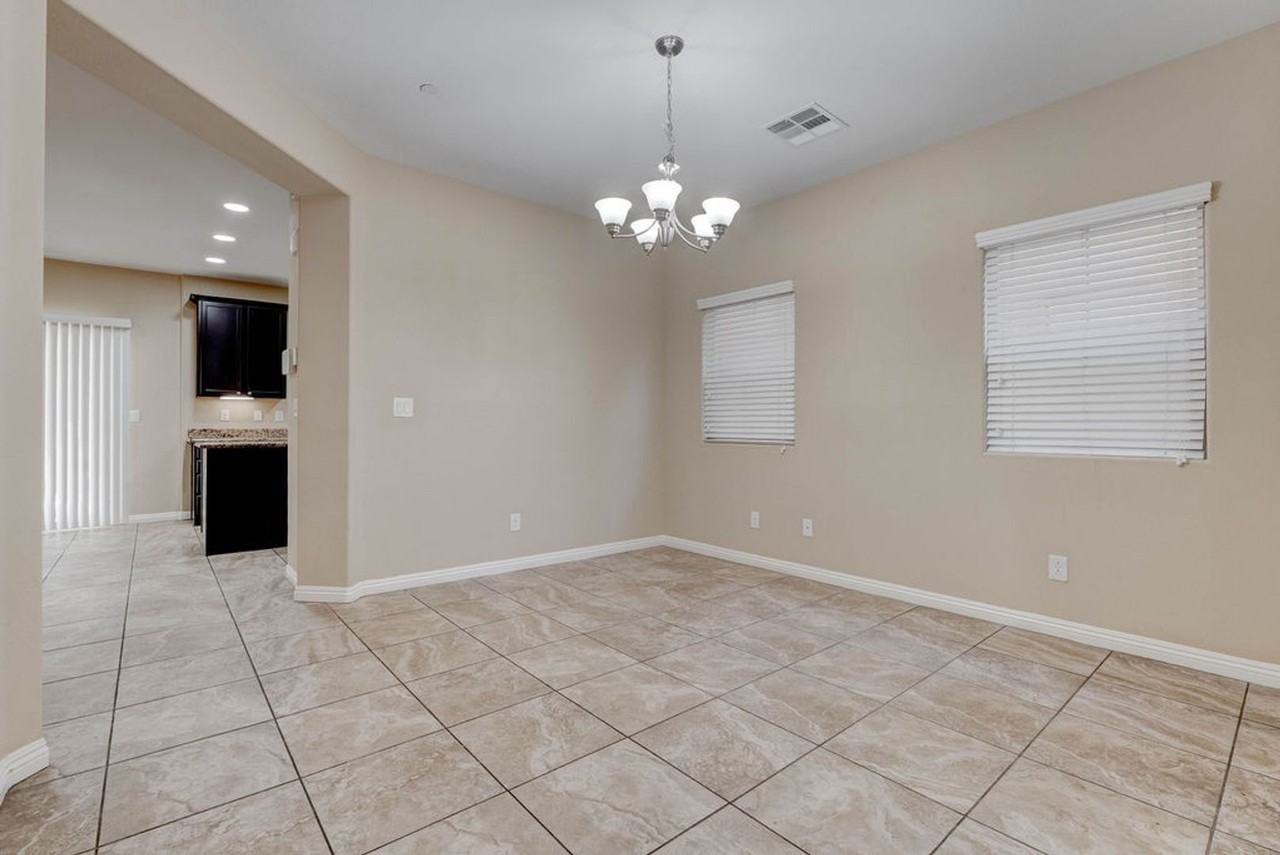 1067 Fish Pond Ave - Photo 3 of 50