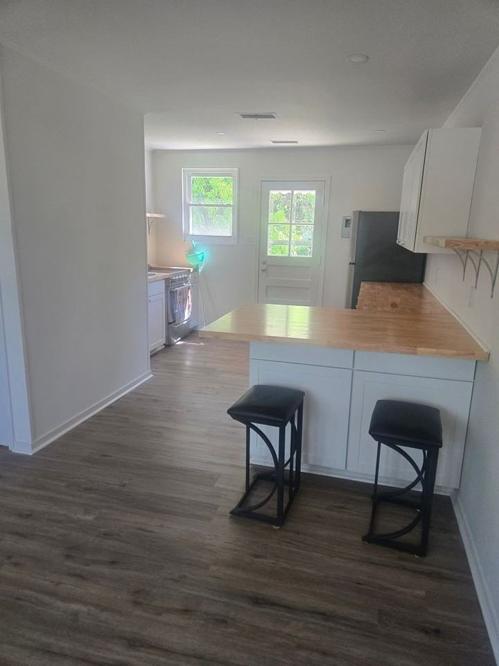 502 Overlook St - Photo 3 of 11