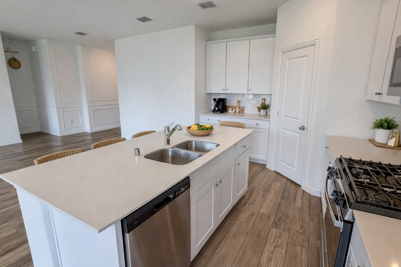 1462 Everett Gardens Way - Photo 7 of 8