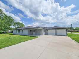 featured image of 3304 Lincoln St