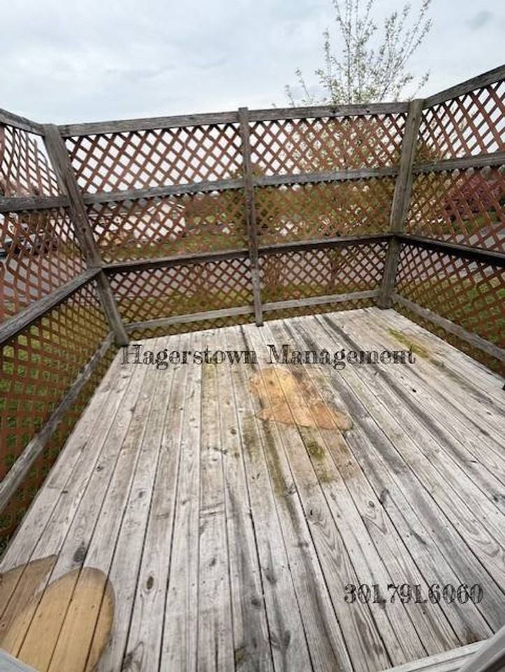 11906 Heather Dr - Photo 3 of 12