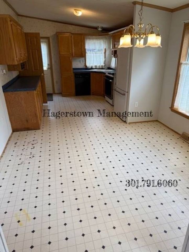 11906 Heather Dr - Photo 6 of 12