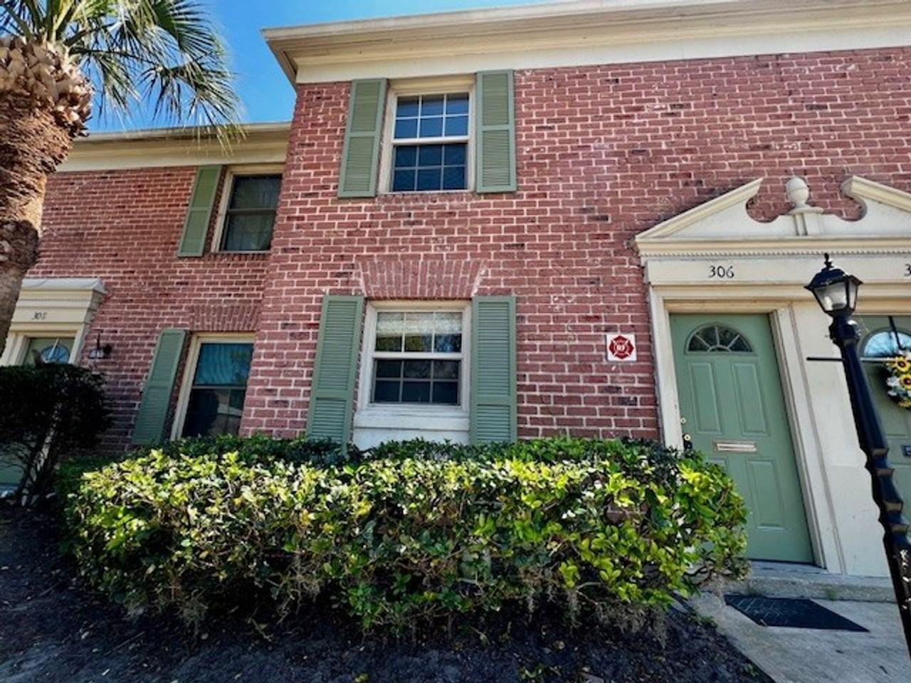 306 Georgetown Dr - Photo 3 of 50