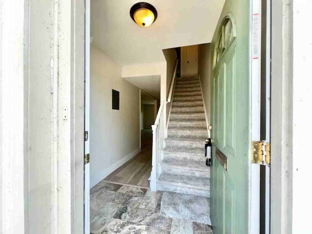 306 Georgetown Dr - Photo 5 of 50