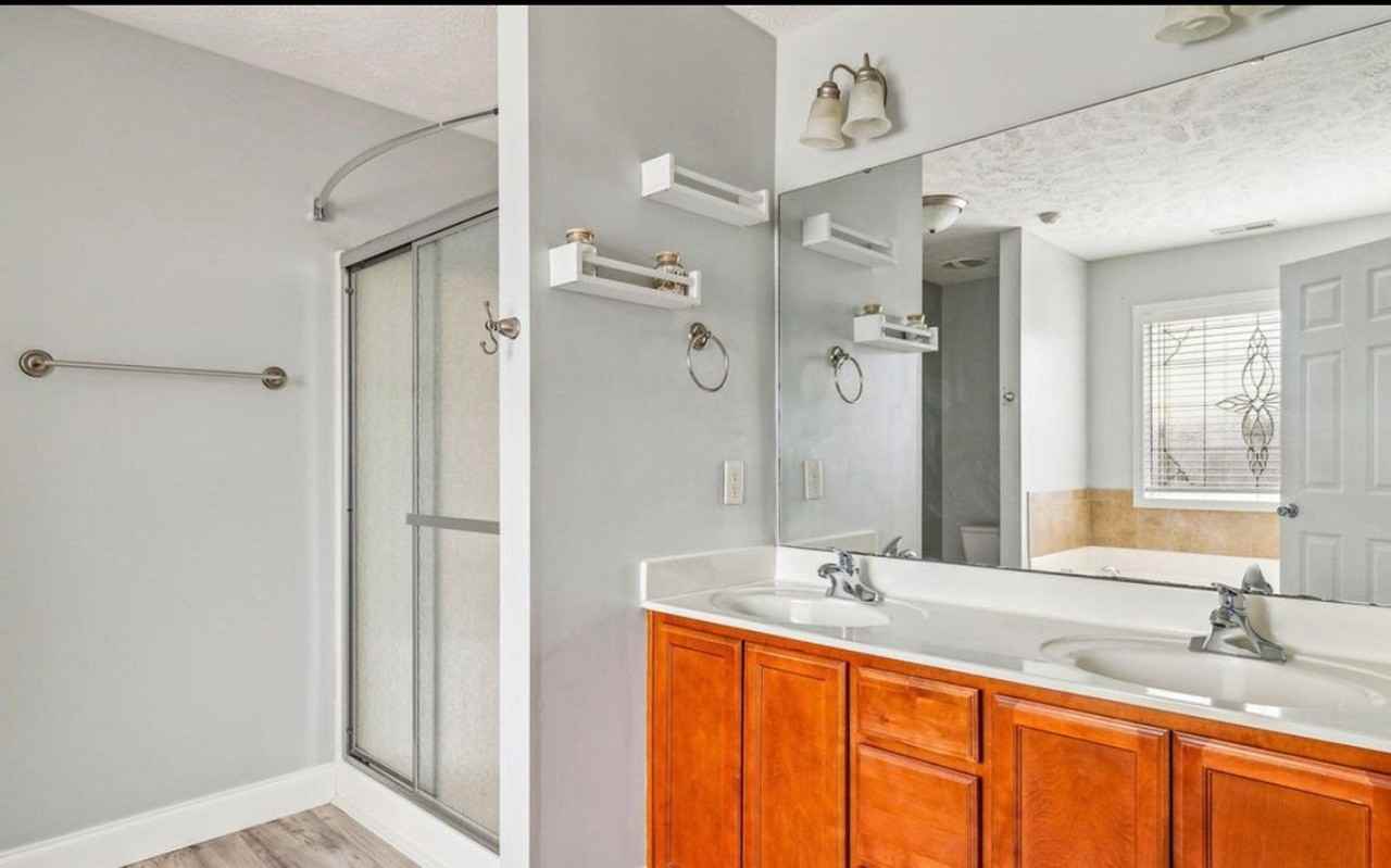 362 Broad Dr - Photo 5 of 10