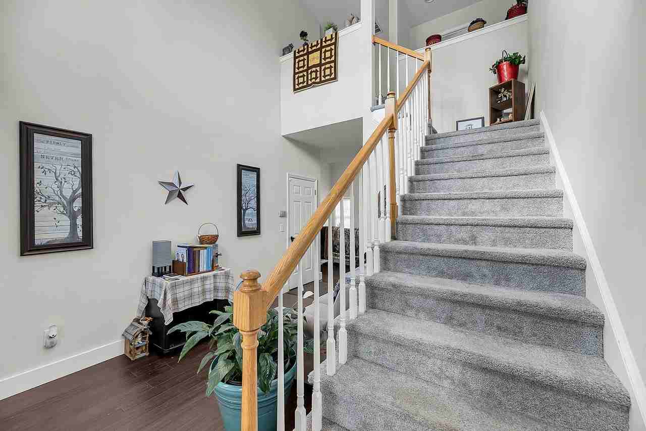 8725 Evangeline Dr - Photo 2 of 47