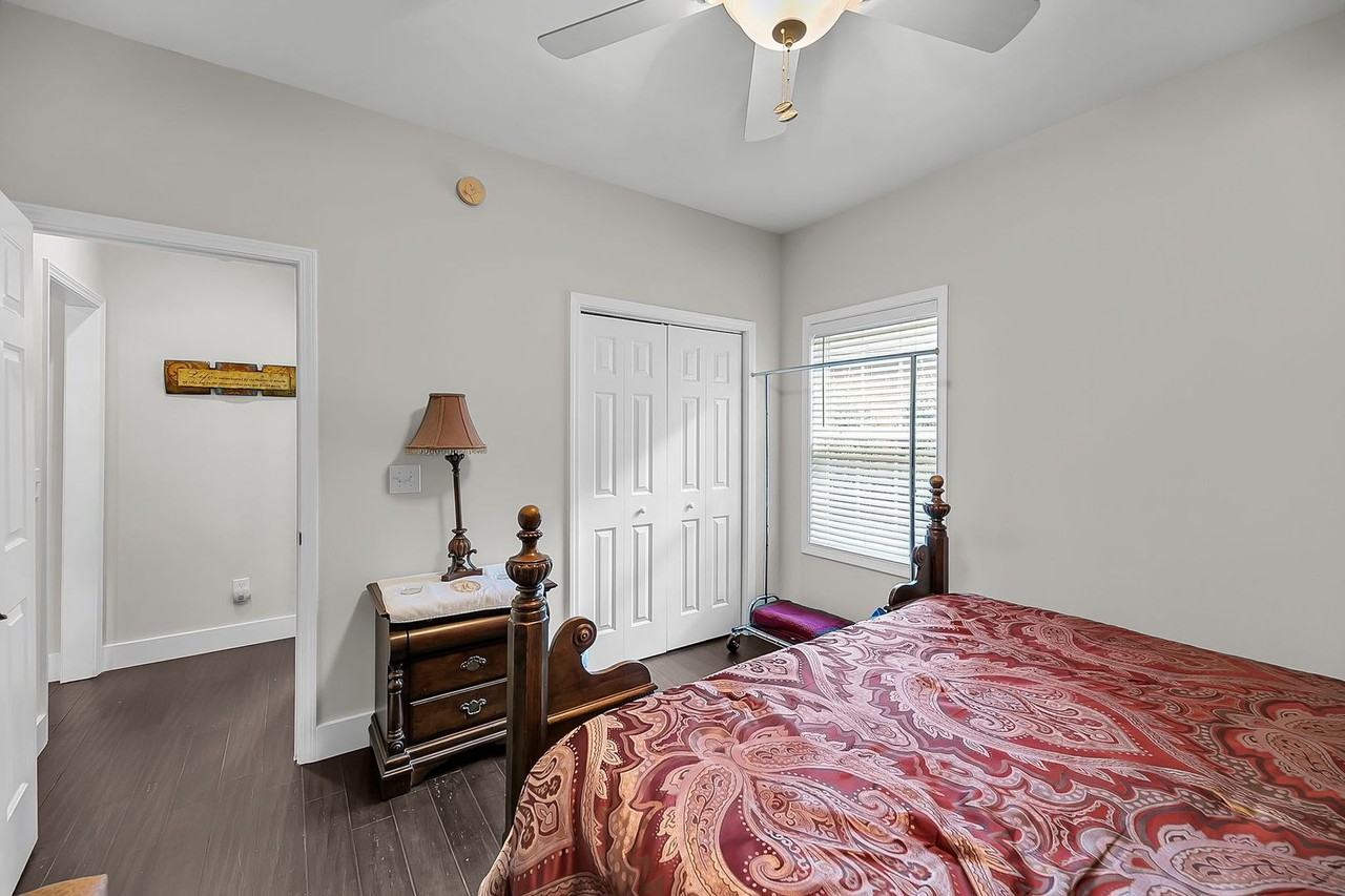 8725 Evangeline Dr - Photo 7 of 47