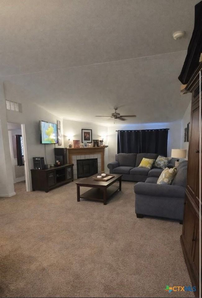 1444 Willow Dr - Photo 3 of 12