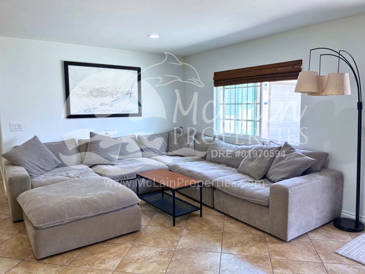 8747 Railroad Ave - Photo 2 of 30