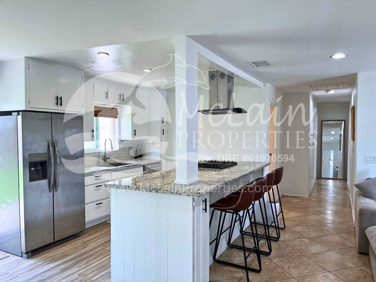 8747 Railroad Ave - Photo 7 of 30