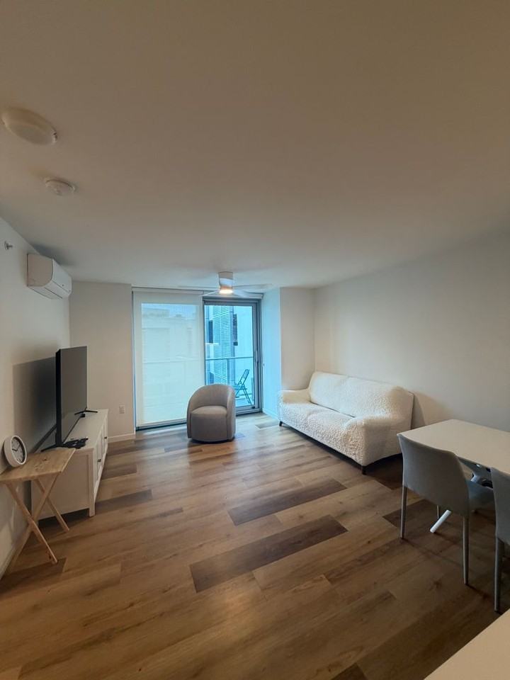 1500 Rycroft St #800R - Photo 3 of 24