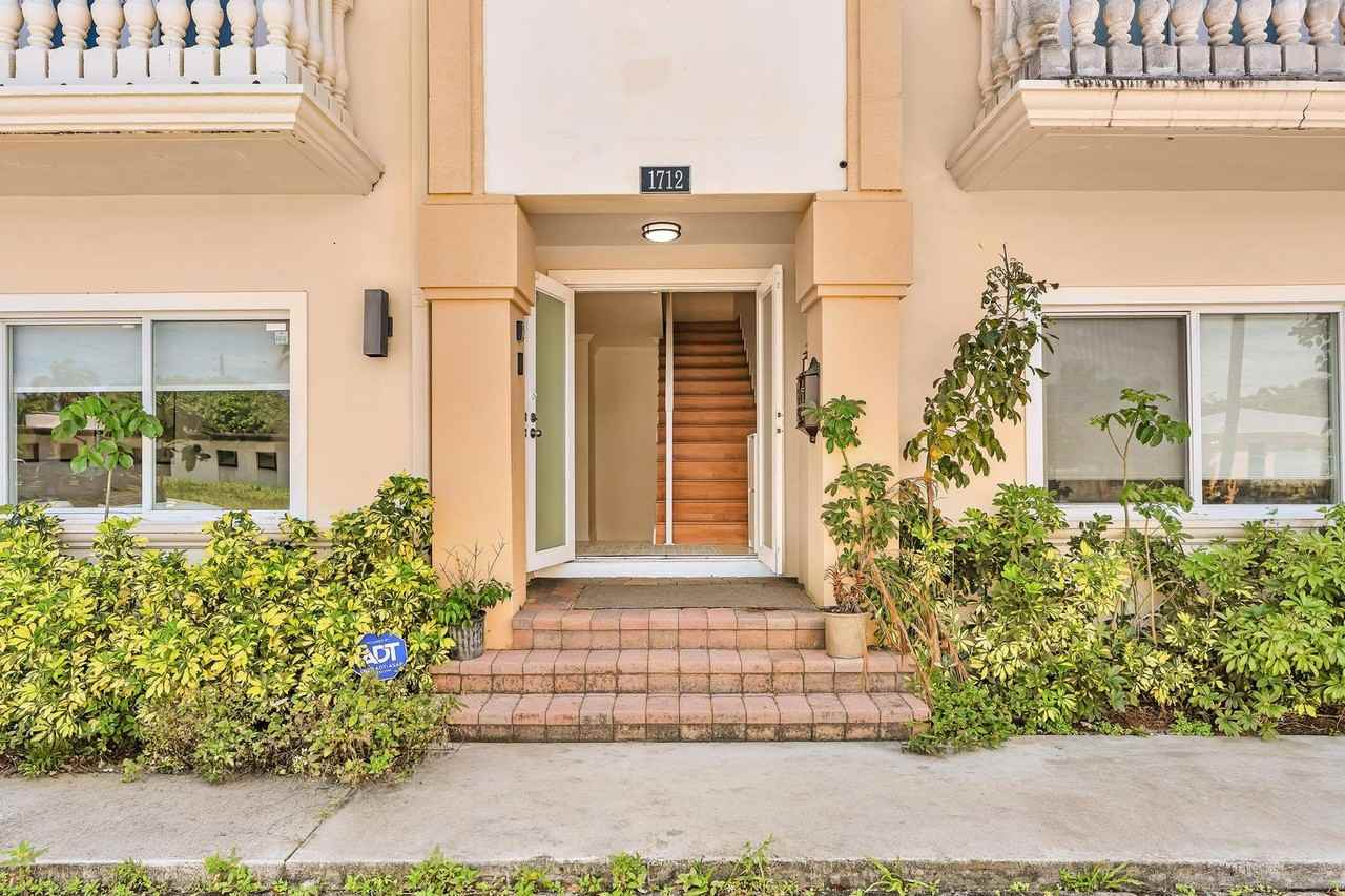 1712 Mayo St - Photo 2 of 35