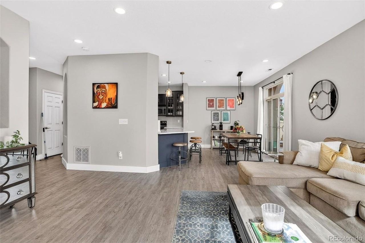 10098 Bluffmont Ln - Photo 5 of 32