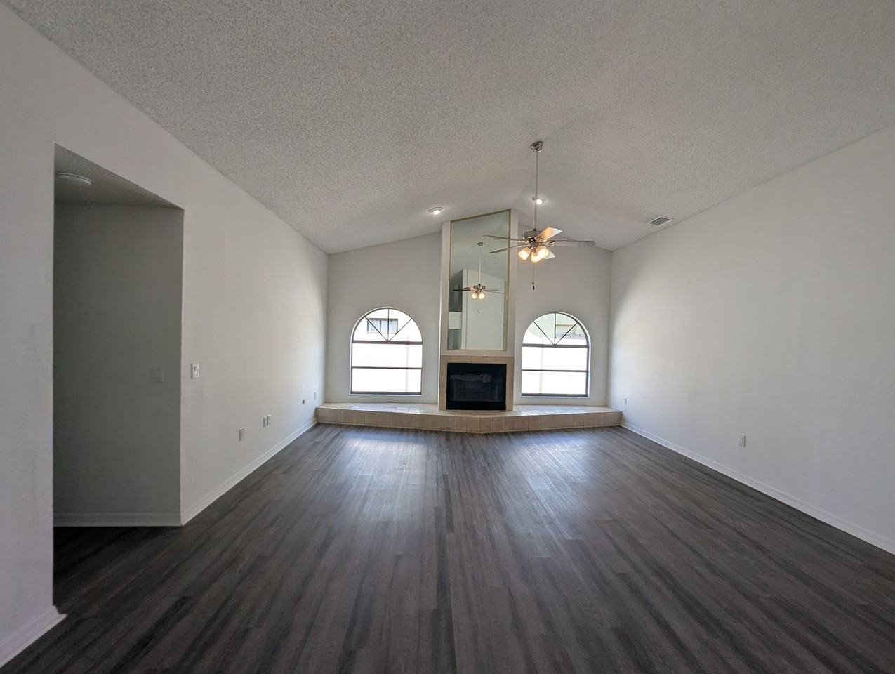 11322 Torrey Pines Dr - Photo 2 of 22