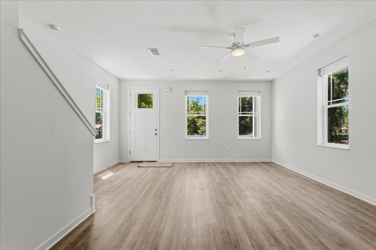 516 Sw 7th Pl - Photo 3 of 29