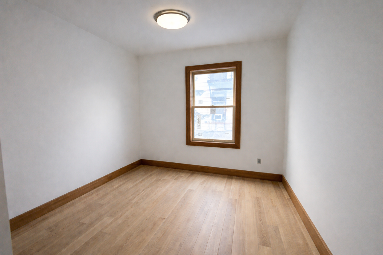 112 S Hancock St - Photo 4 of 17