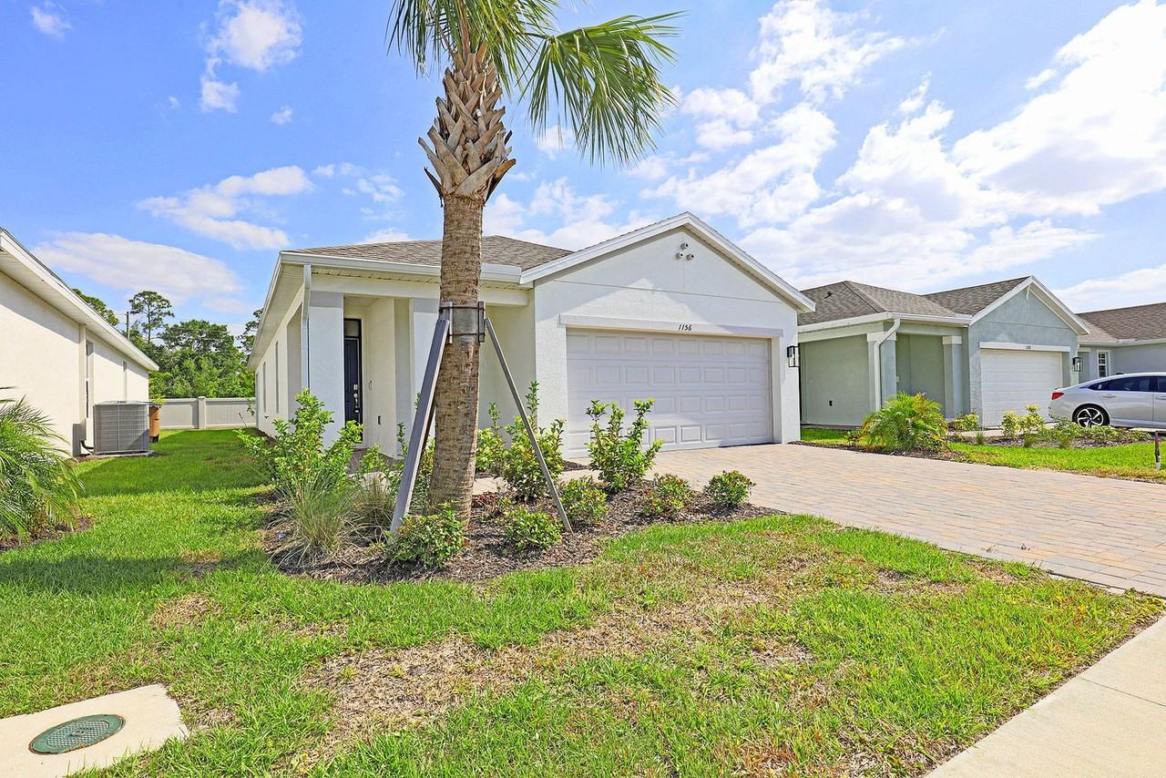 1156 Brooklands Dr - Photo 2 of 18