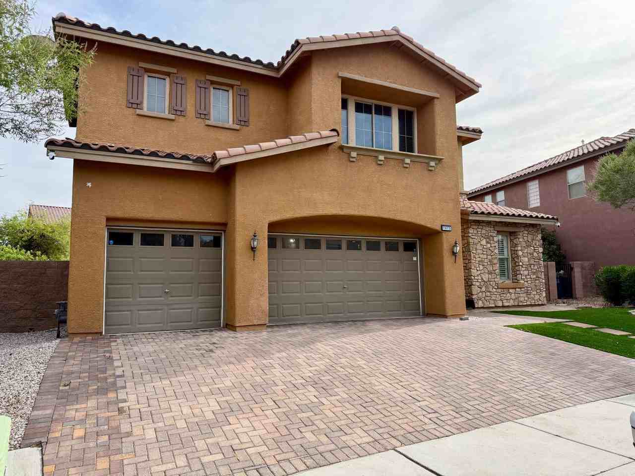 7873 Sleeping Lily Dr - Photo 2 of 36
