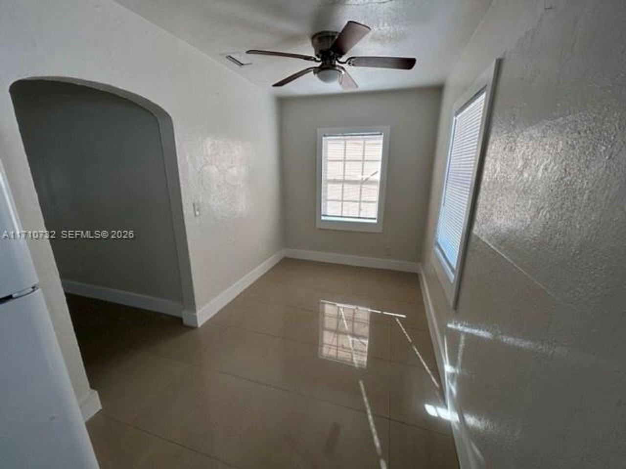 3529 Nw 34th St - Photo 3 of 10