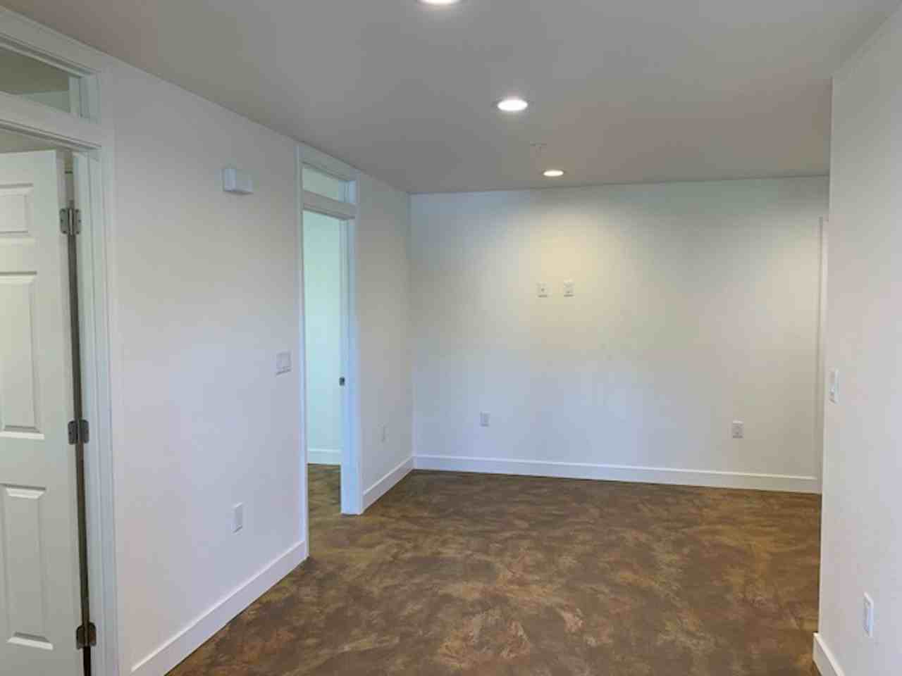 785 W 11th Ave #3 - Photo 3 of 9