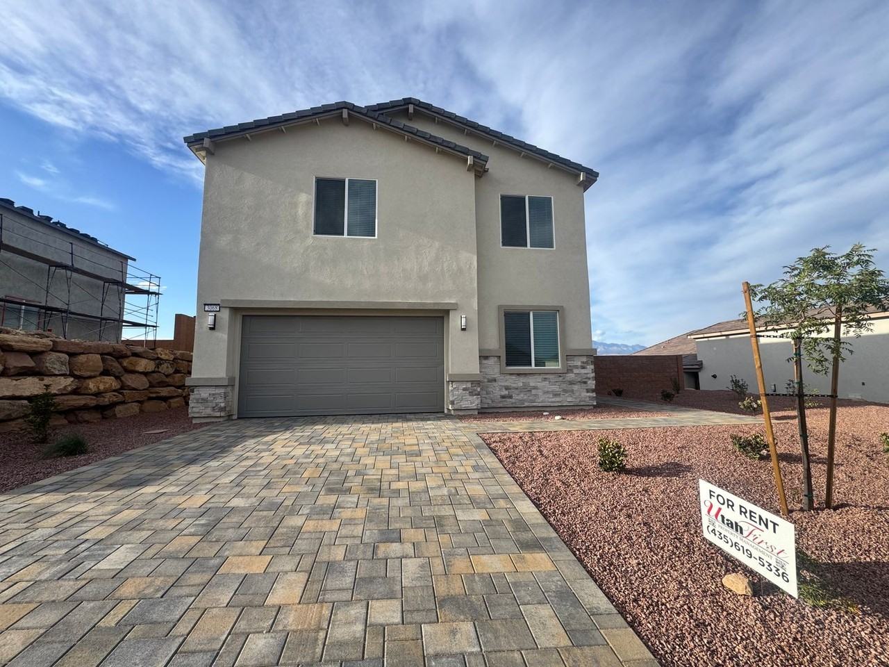 3068 W Orco Ln - Photo 2 of 44