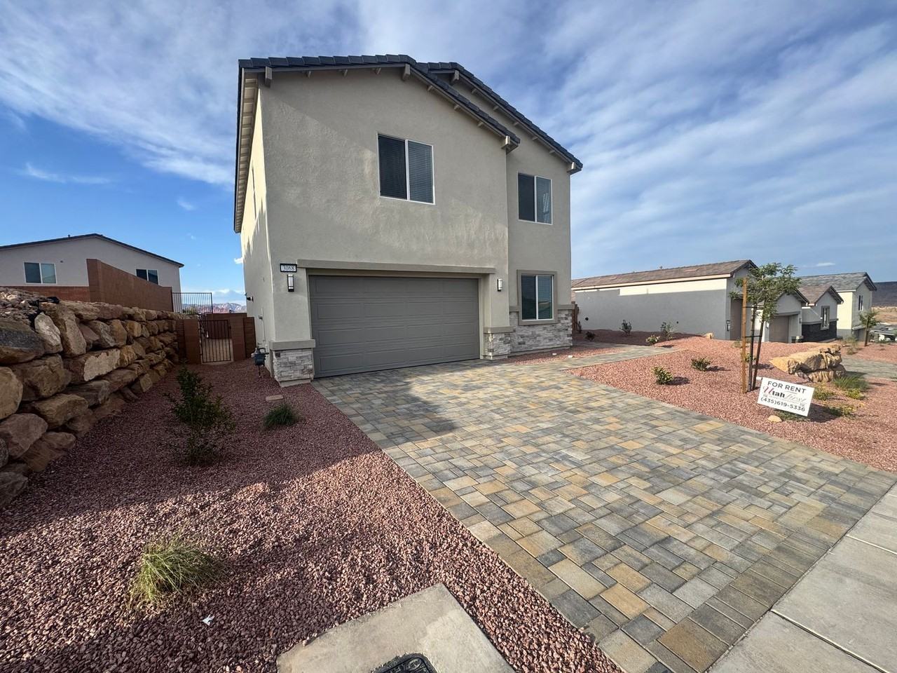 3068 W Orco Ln - Photo 3 of 44