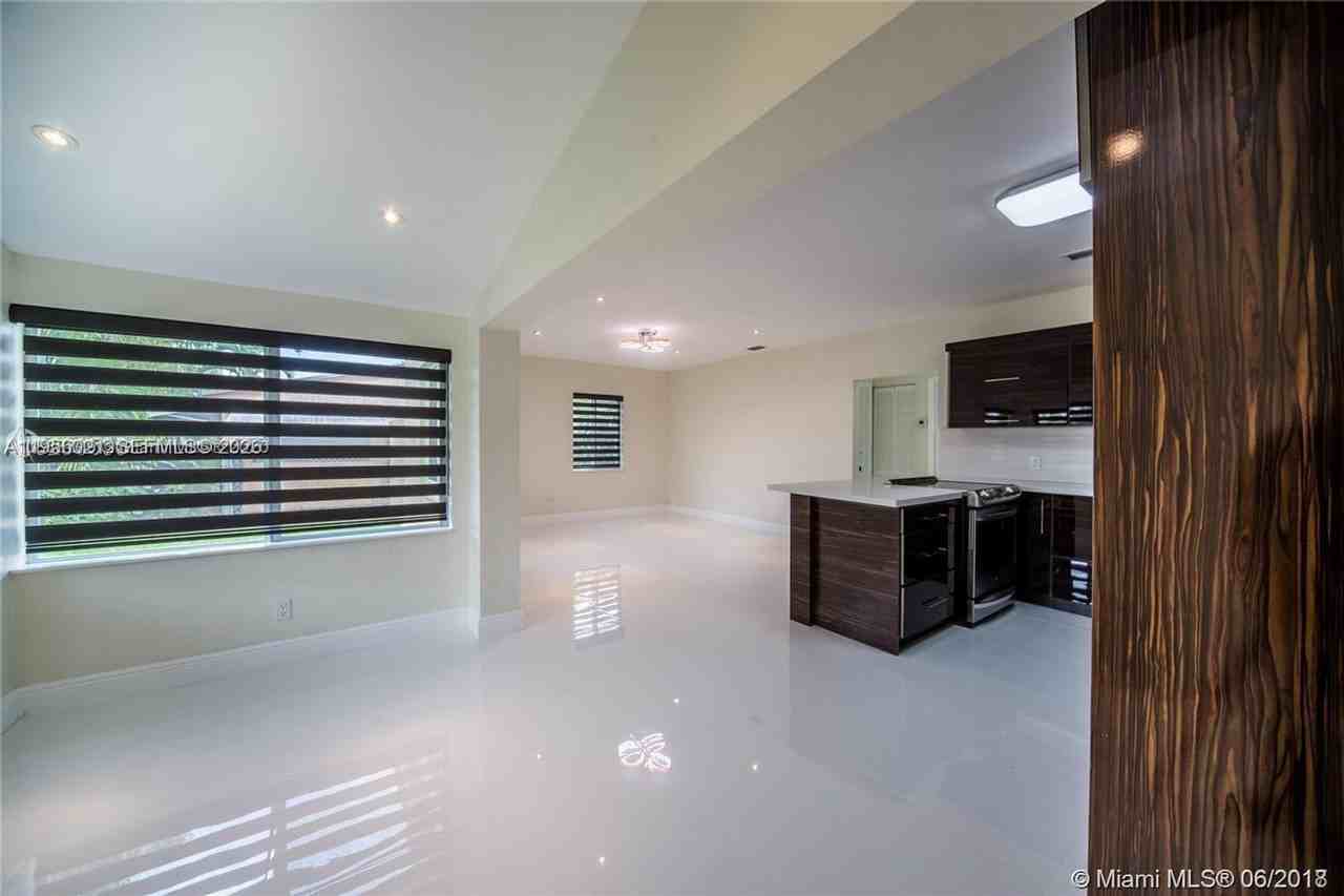 1748 Ne 180th St - Photo 2 of 12