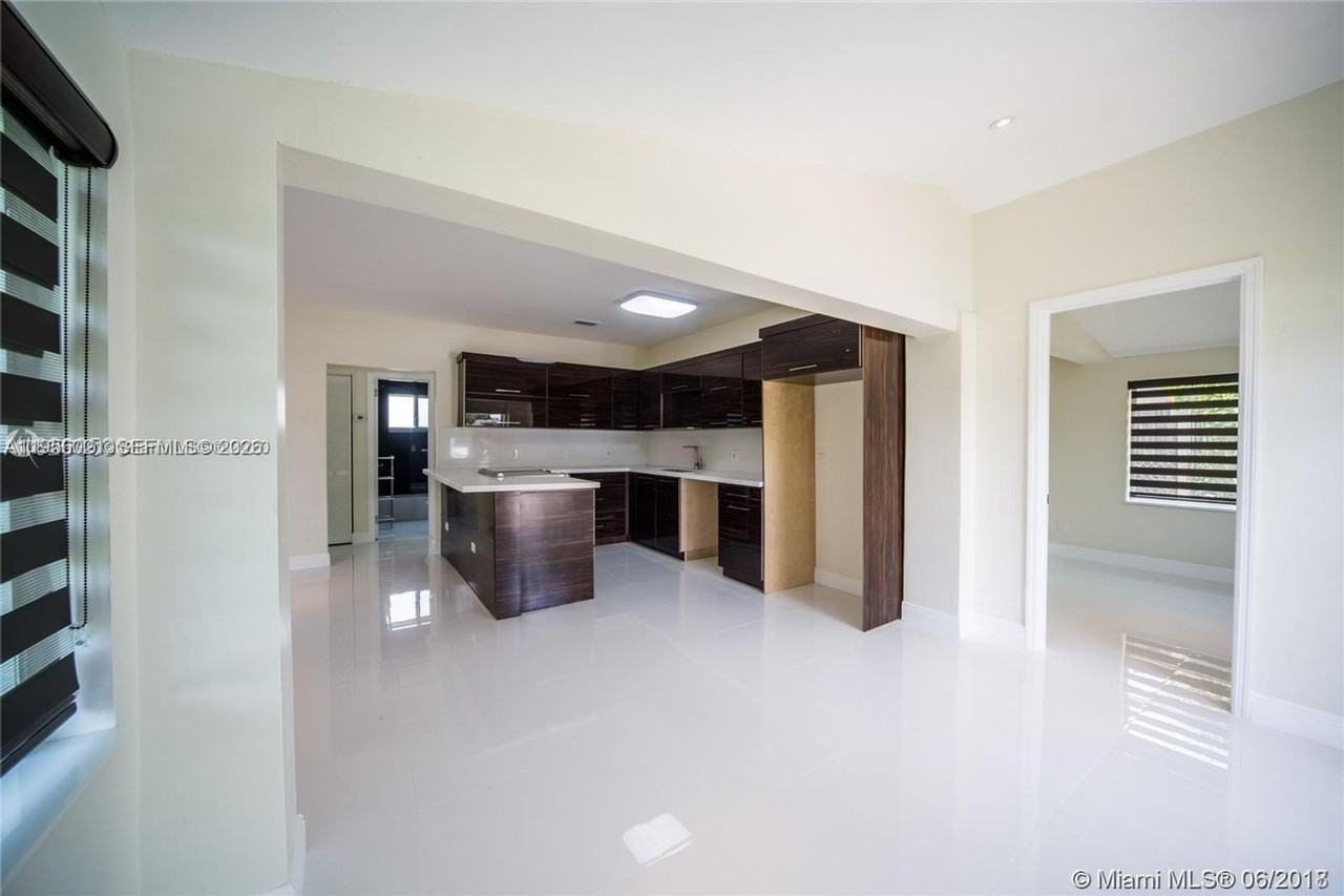 1748 Ne 180th St - Photo 3 of 12