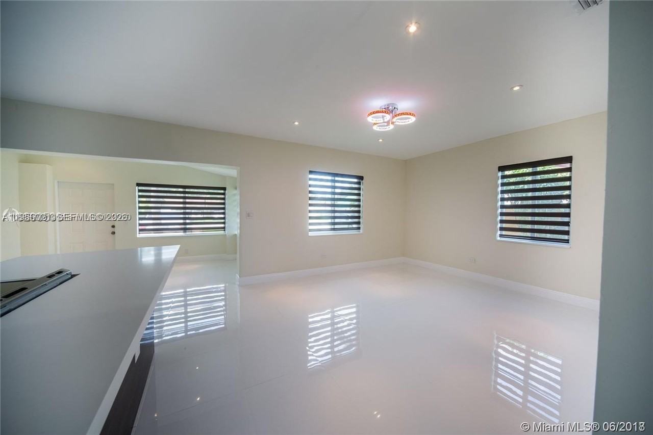 1748 Ne 180th St - Photo 4 of 12