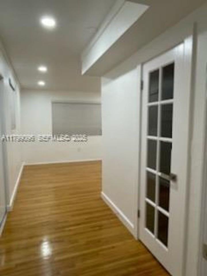 63 Nw 51st Ave - Photo 3 of 20