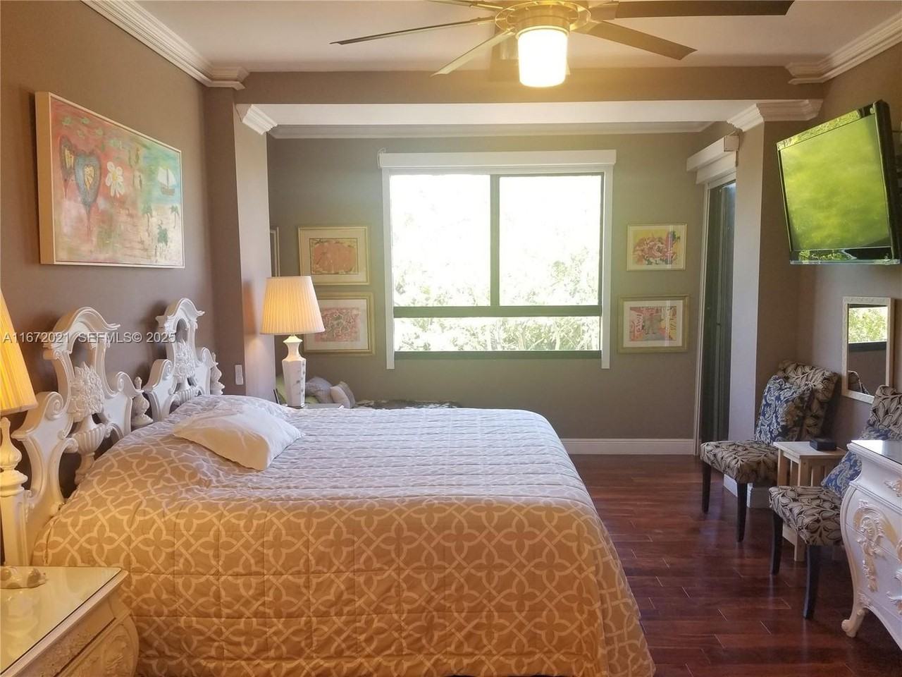 151 Crandon Blvd - Photo 6 of 12