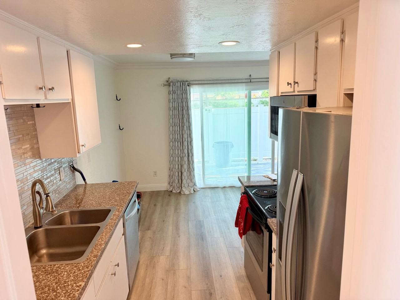 771 Iverson Point Way - Photo 5 of 14