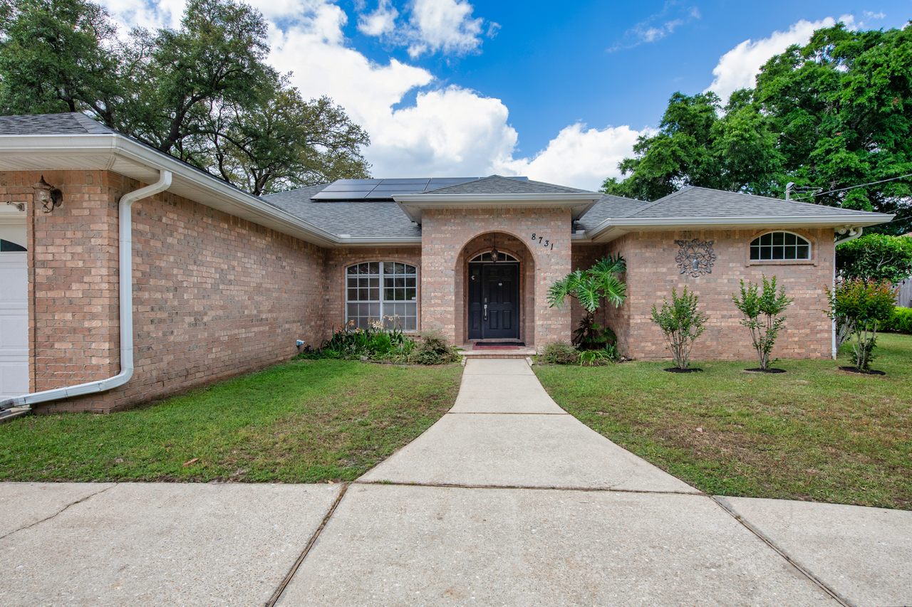 8731 Thunderbird Dr - Photo 3 of 43